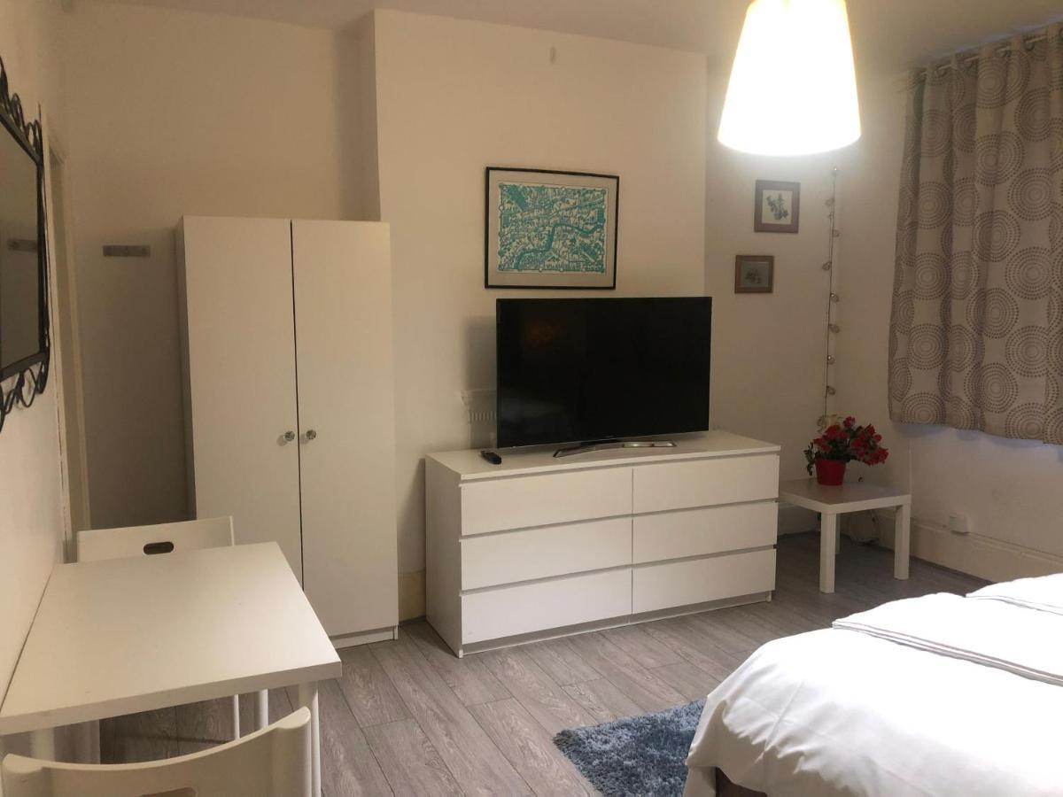 Oyo 94 Bricklane Studio Flats 호텔 런던 외부 사진