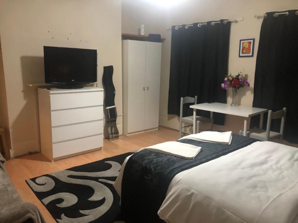 Oyo 94 Bricklane Studio Flats 호텔 런던 외부 사진